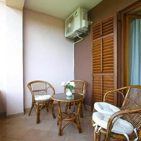 Holiday home Family Friendly House With A Swimming Pool Valbandon, - 20772