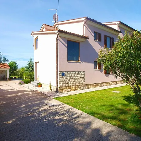 Family Friendly House With A Swimming Pool Valbandon, - 20772 * Fazana
