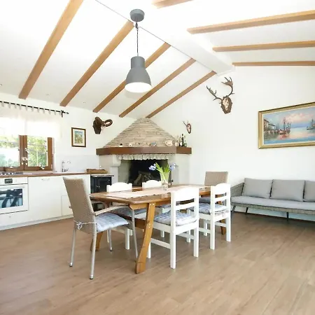 Holiday home Family Friendly House With A Swimming Pool Valbandon, - 20772