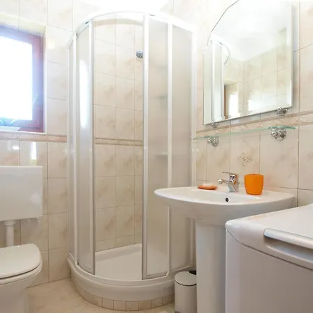 Family Friendly House With A Swimming Pool Valbandon, - 20772 Holiday home Fazana