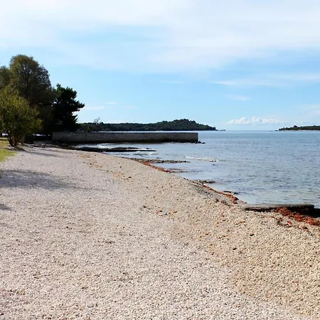 Holiday home Family Friendly House With A Swimming Pool Valbandon, - 20772 Fazana