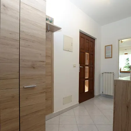Family Friendly House With A Swimming Pool Valbandon, - 20772 *