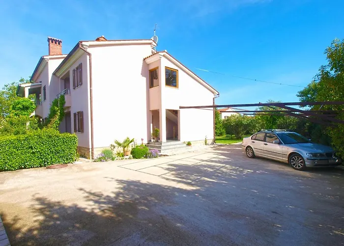 Family Friendly House With A Swimming Pool Valbandon, - 20772 Ferienhaus Fažana