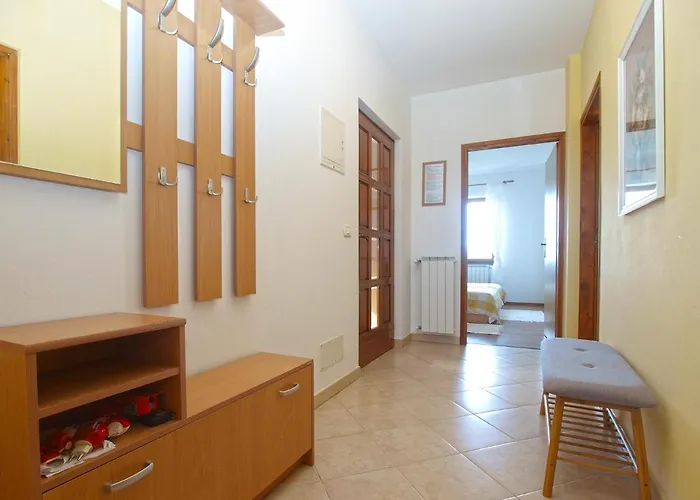 Family Friendly House With A Swimming Pool Valbandon, - 20772 *