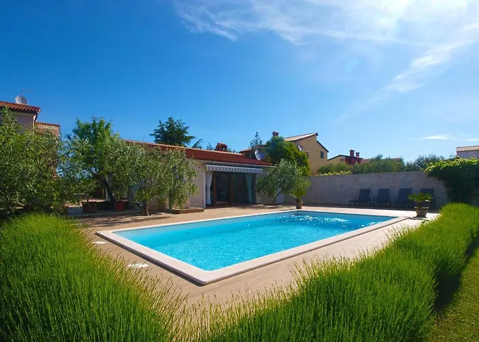 Family Friendly House With A Swimming Pool Valbandon, - 20772 Fažana