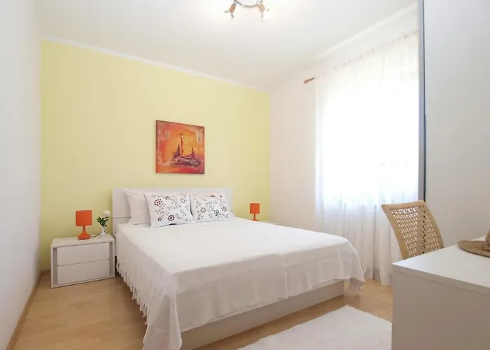 Family Friendly House With A Swimming Pool Valbandon, - 20772 Ferienhaus Fažana