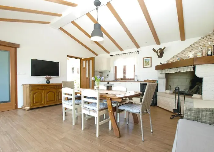 Ferienhaus Family Friendly House With A Swimming Pool Valbandon, - 20772